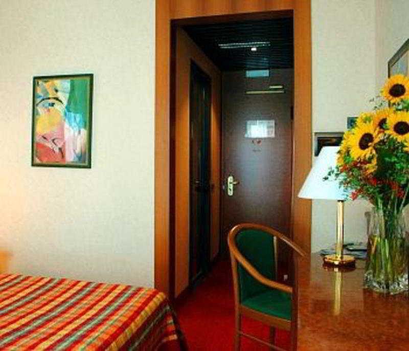 Meditur Hotel Pisa Migliarino Pisano Pokój zdjęcie