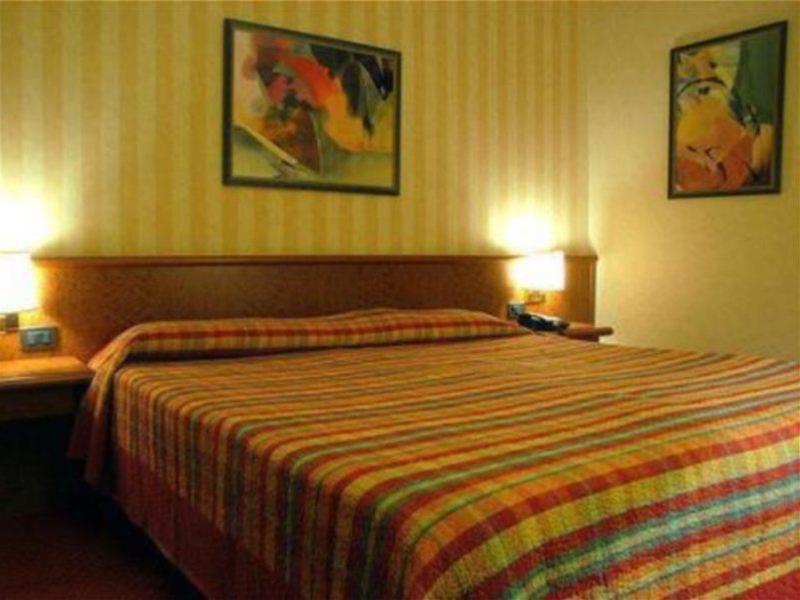 Meditur Hotel Pisa Migliarino Pisano Pokój zdjęcie