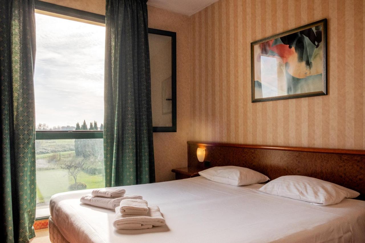 Meditur Hotel Pisa Migliarino Pisano Zewnętrze zdjęcie
