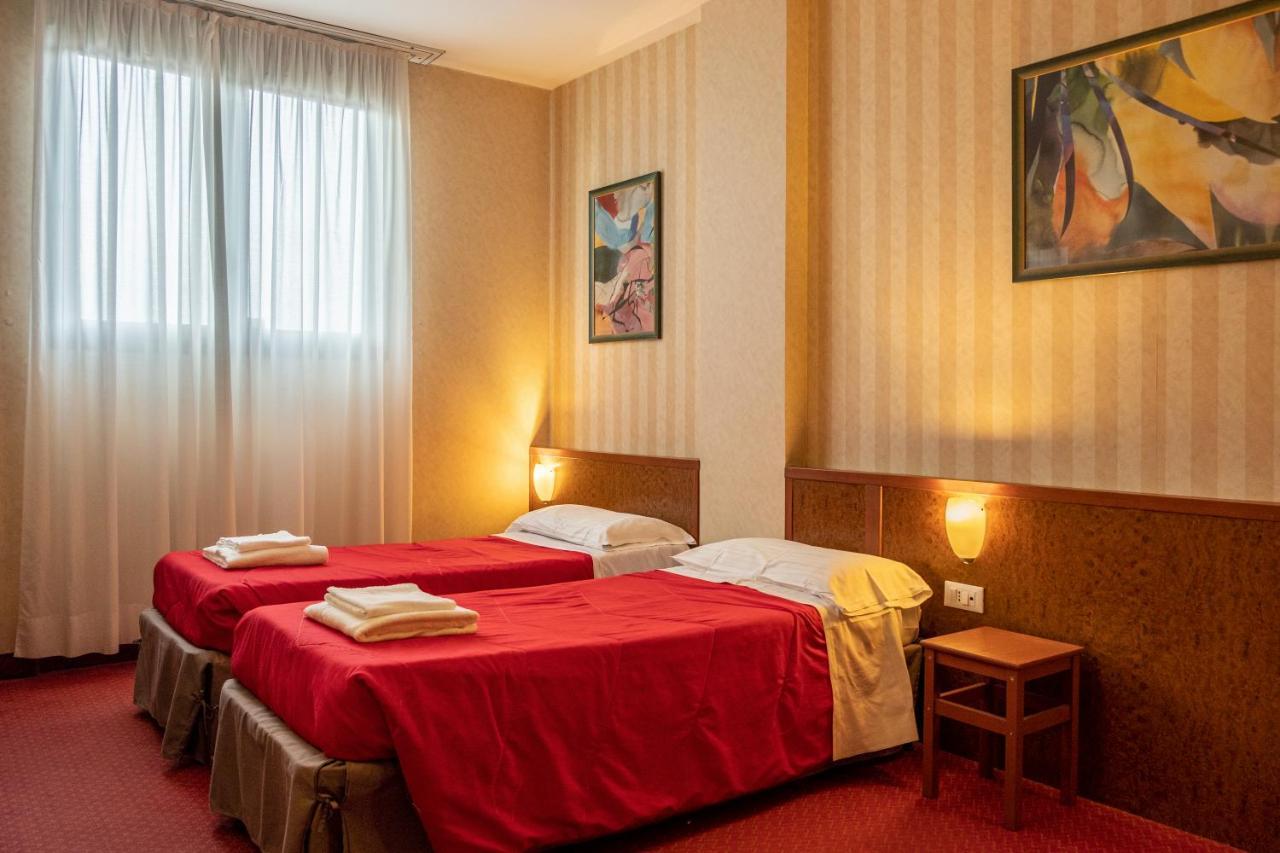 Meditur Hotel Pisa Migliarino Pisano Zewnętrze zdjęcie